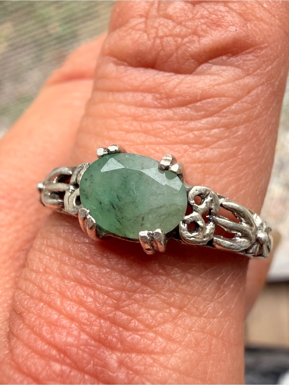 ✨Natural Emerald Ring Sz9✨